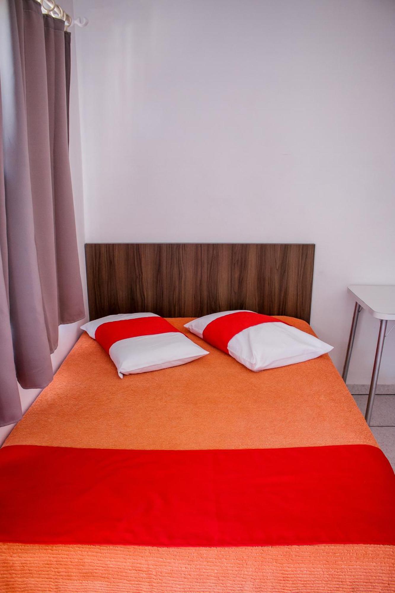 Hotel Palugi 2*